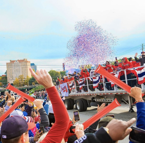 60 Pares Aplaudidores Inflabes Fiesta Estadio Evento Colores Morado