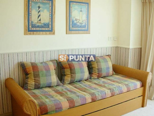 Imagen 11 de 15 de Apartamento En Brava, 3 Dormitorios *