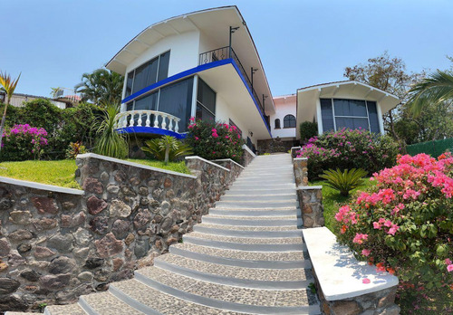 Casa A Orilla Del Lago De Tequesquitengo