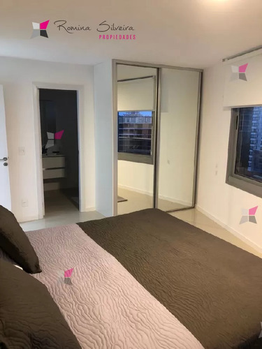 Venta De Apartamento De 2 Dormitorios En Torre Esmeralda Punta Del Este