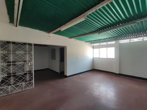 Casa En Venta En Popular. Cod V30674