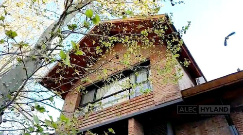Imagen 3 de 30 de Casa 9 Ambientes En Venta - Mart.-vias/libert.