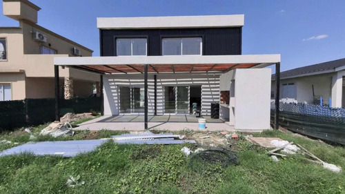 Imagen 4 de 30 de Casa Venta Barrio Cerrado Laguna Azul Pileta