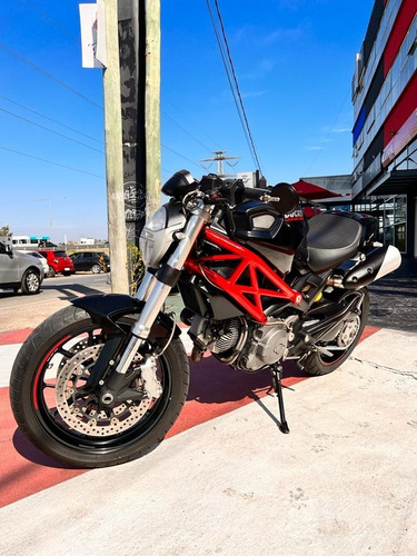 Imagen 23 de 25 de Ducati Monster 796