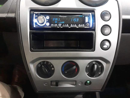 Ford Fiesta 1.0 ROCAM HATCH 8V FLEX 4P MANUAL