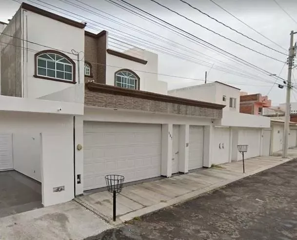 ¡remato! Preciosa Casa En Colinas Del Cimatario, Santiago De Querétaro!