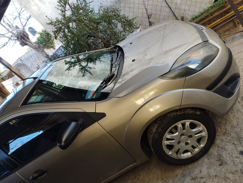 Ford Fiesta 1.6 Ambiente Mp3