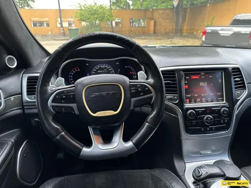 Jeep Grand Cherokee 6.4 Srt8