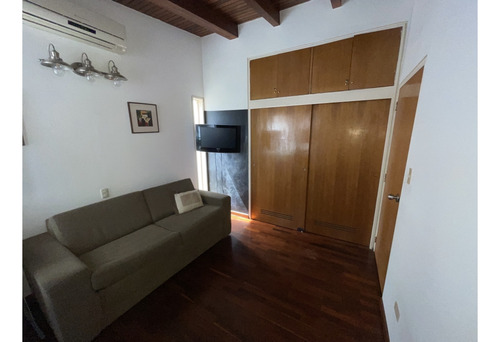 Se Alquila Casa 360m2 5h+s/4b+s/4pe Lomas De La Lagunita