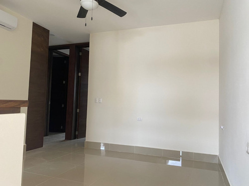 Casa Nueva En Renta En Residencial Río Con Alberca Y 4 Recámaras