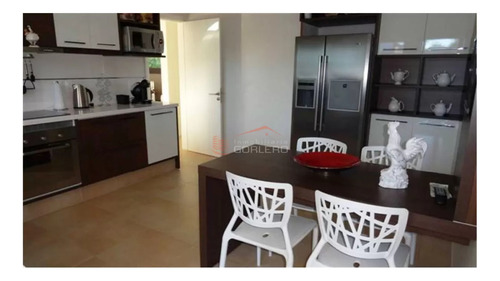 Casa En Venta Y Alquiler En Punta Del Este, Próximo A Shopping