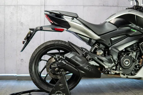Bajaj Dominar 250 2023