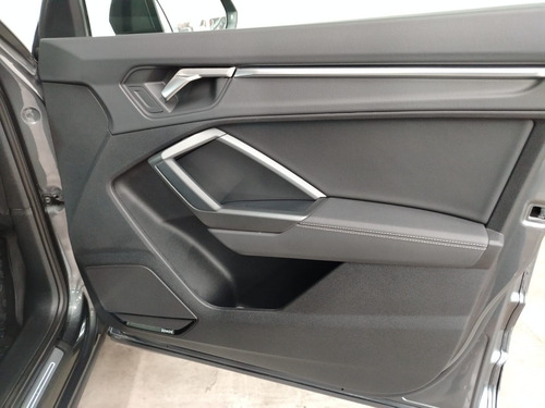 Audi Q3 2.0 SB 40 TFSI S line At