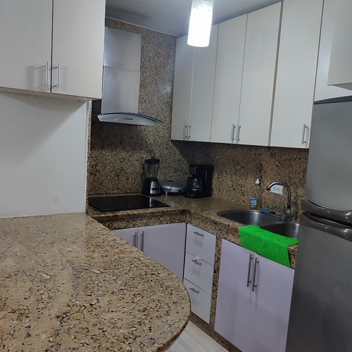 Se Alquila Lindo Apartamento En Tucacas. Promoción Enero2024