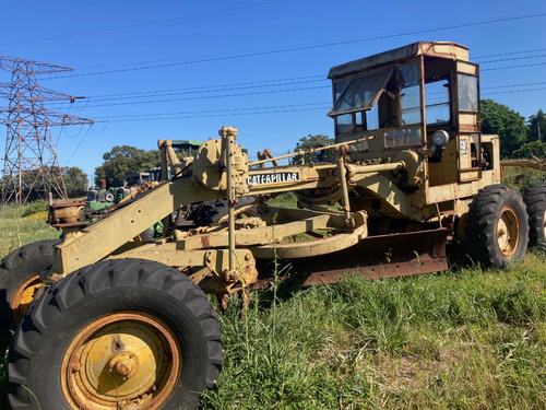 Motoniveladora Caterpillar 112