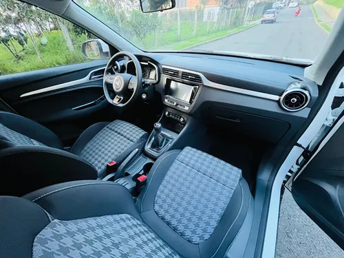 MG Zs 1.5 Plus Mt