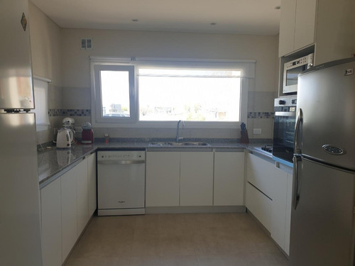 Imagen 12 de 30 de Casa 3 Dormi - 250 M2 - Barrio Privado La Zagala