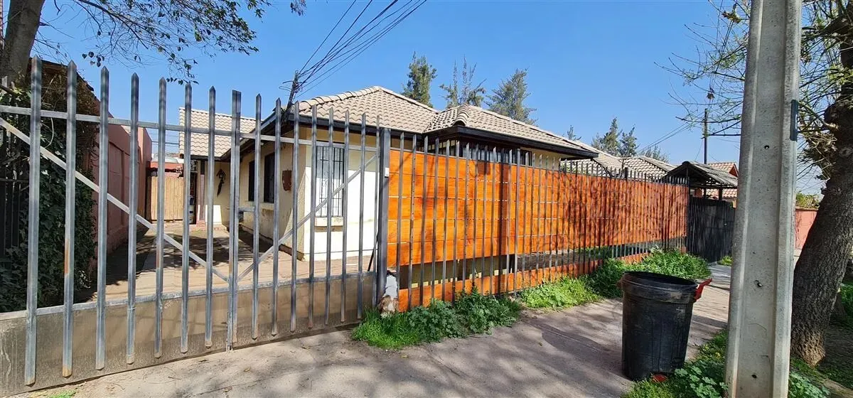 Imagen 1 de 13 de Casa En Venta De 5 Dorm. En Peñalolén