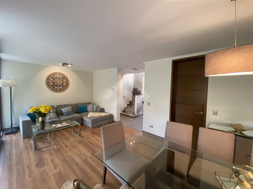 Excelente, Casa En Venta De 3 Dorm Y Serv. Chamisero, Colina