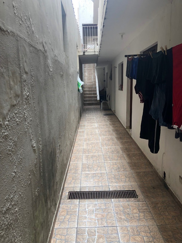 02 Casas Com 3 Quartos Cada. Garagem Coberta E Portão Auto.