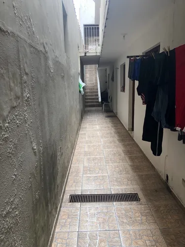 02 Casas Com 3 Quartos Cada. Garagem Coberta E Portão Auto.