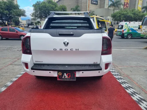 Renault Duster Oroch 2.0 Mt