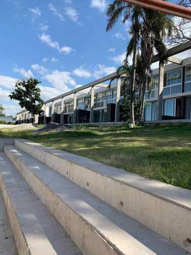 Departamento 3 Dormitorios Vista Al Rio En Barranca Del Buen Aire Complejo Premium En La Florida