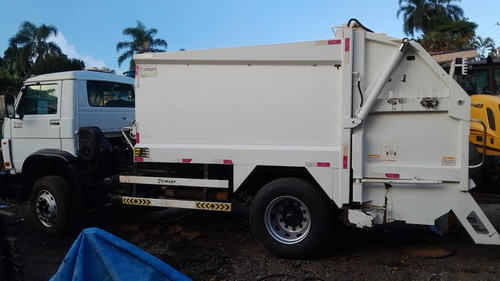 17-180 Worker Ano 2012 Com Compactador De Lixo, Conservado