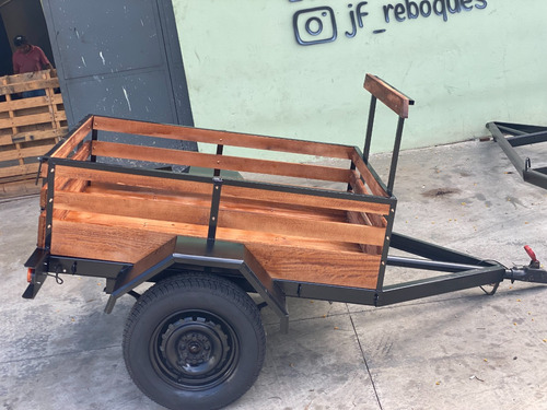 Carretinha Fazendinha 1.40 X 1.10 X 0.40 0km