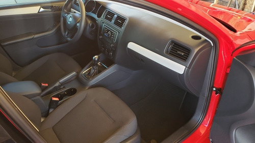 Volkswagen Jetta 2.5 Trendline Tiptronic At 2017