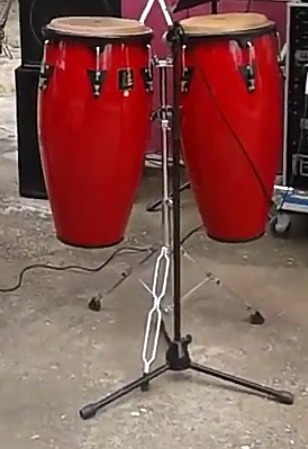 Imagen 3 de 4 de Congas Lp Modelo Aspire Con Estuche Y Paral