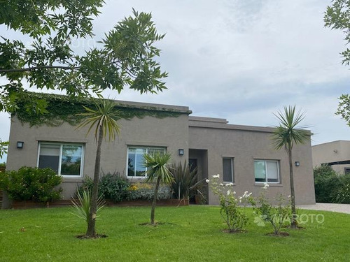 Imagen 4 de 30 de Casa En Venta En El Canton - Maroto Propiedades-