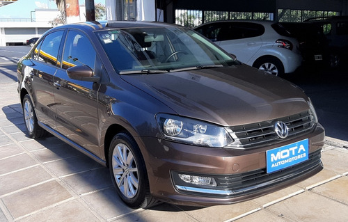 Polo Comfortline 1.6 - Full - C/gnc 5° - M/2015