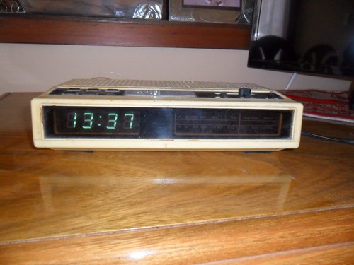 Radio Rreloj Despertador