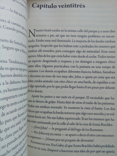 La Tumba De Aurora K.premio Edebe De La Literatura Juvenil. (Usado)