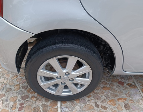 Toyota Etios 1.5 X PLUS 16V FLEX 4P AUTOMÁTICO