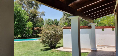 Imagen 17 de 23 de Casa En Venta La Herradura Villa Allende