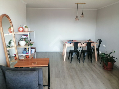 Departamento En Venta De 3 Dorm. En Cerrillos