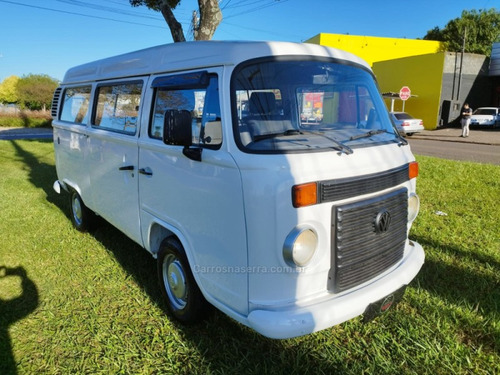 Volkswagen Kombi 1.4 MI STD ESCOLAR 8V FLEX 3P MANUAL