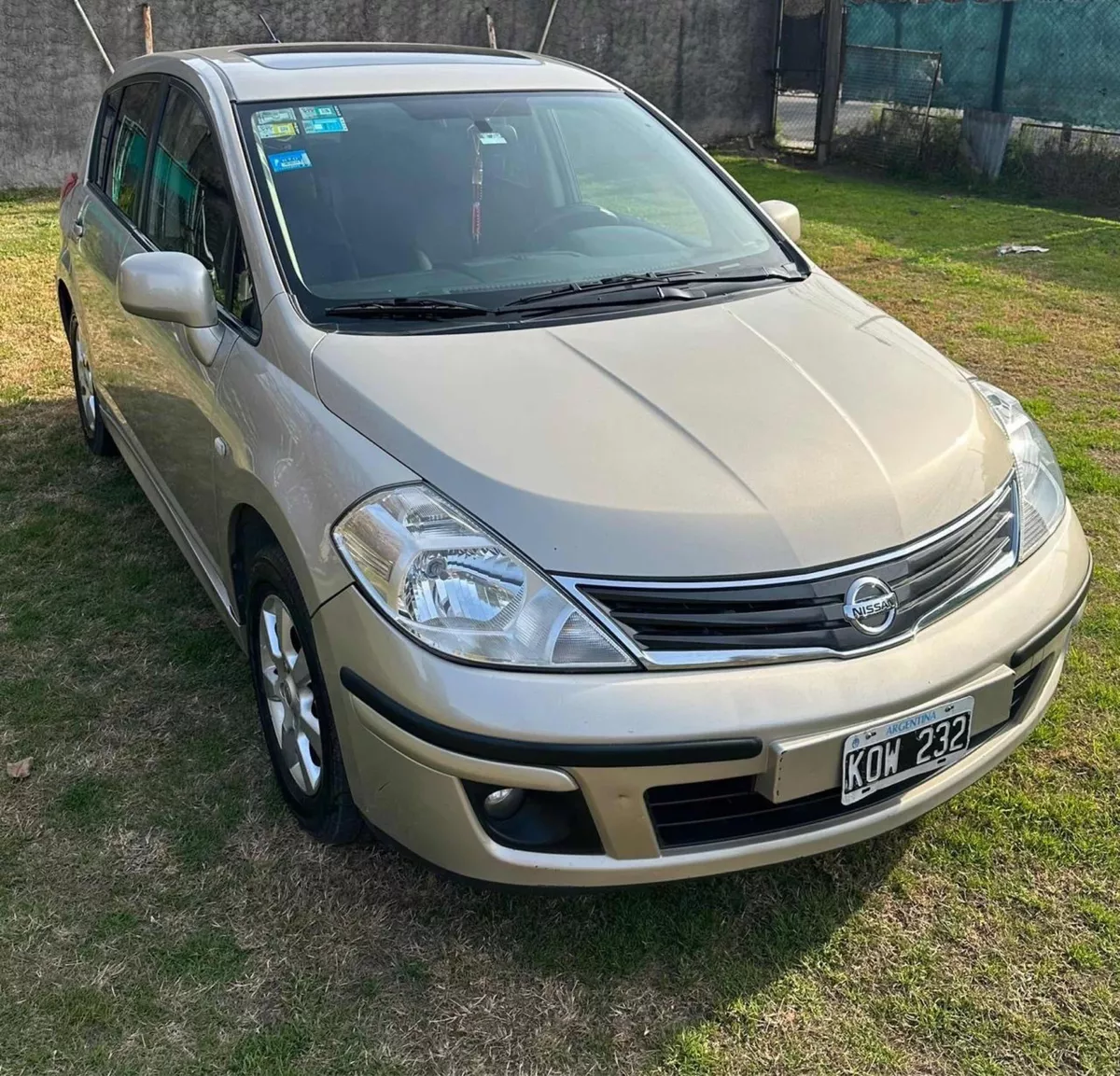 Nissan Tiida 1.8 Acenta