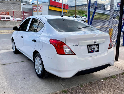 Imagen 10 de 13 de Nissan Versa 2019