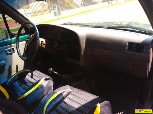 Toyota Hilux Mt 2.4
