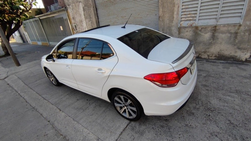 Imagen 9 de 18 de Citroën C4 Lounge 2019 1.6 Hdi 115 Feel Pack 10 Años Oport!!
