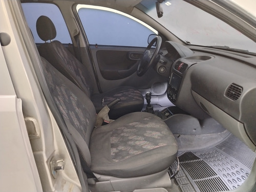 Chevrolet Corsa 1.8 Maxx Flex Power 5p