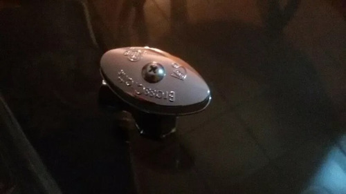 Imagen 3 de 8 de Llave De Paso O Arresto Para Poceta De 1/2 X3/8 Importada