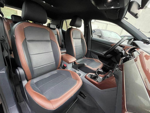 Imagem 12 de 15 de Volkswagen T-cross 1.0 200 Tsi Total Flex Comfortline
