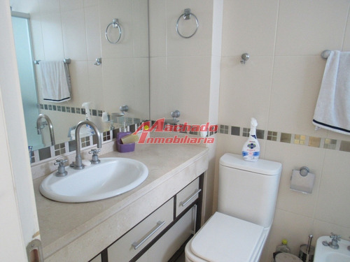Apartamento En Punta Del Este, Mansa- Ref: 6392