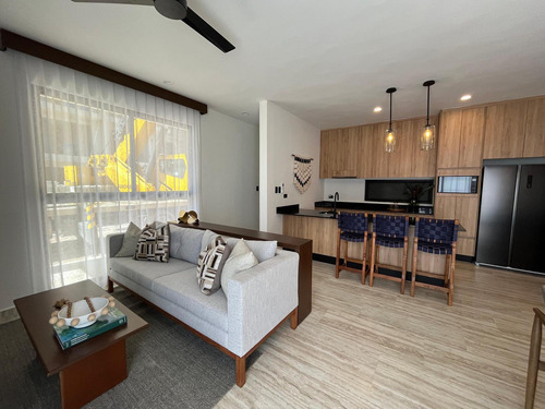 Venta Departamento De 2 Habitaciones En Privada En Temozón Norte