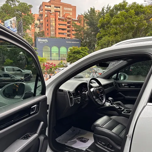 Porsche Cayenne 3.0