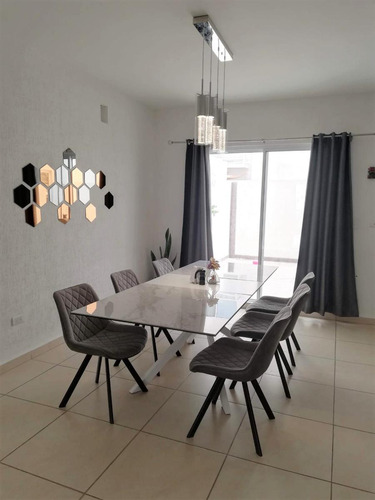 Casa En Venta, 3 Recàmaras, 2 Niveles, Jardines Sur 4, Avenida 135, Polígono Sur Cancún